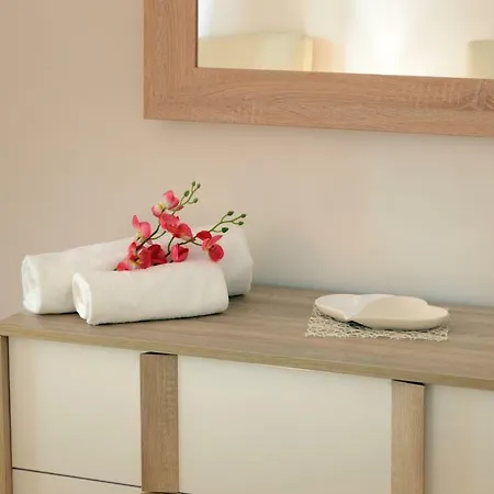 Alexandra Exclusive Naples