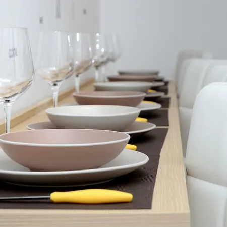 Alexandra Exclusive * ナポリ